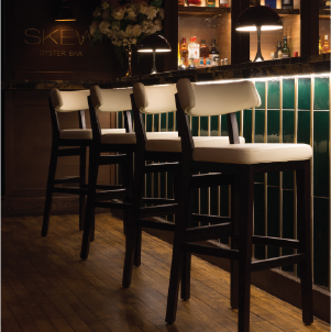 One Room, Several Christmas Setups: Planning a Flexible Function Space